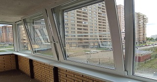 Остекление балкона Усинск цена от 9879 руб. м/п. за 50 часов