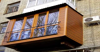 Внешняя отделка балкона Усинск цена от 1040 руб. м/2.